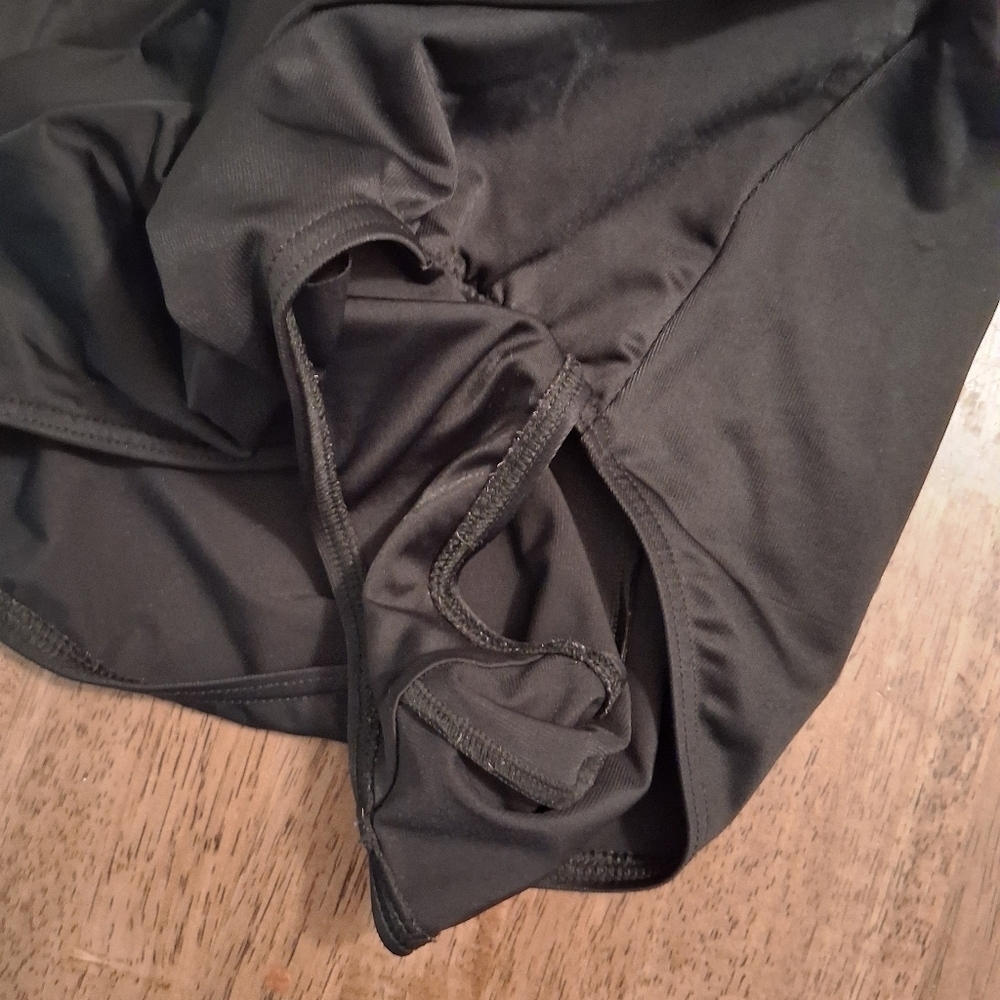 MiracleSuit Black Ruched Wrap One Piece Bathing Suit Women’s Sz 16 - Picture 5 of 7